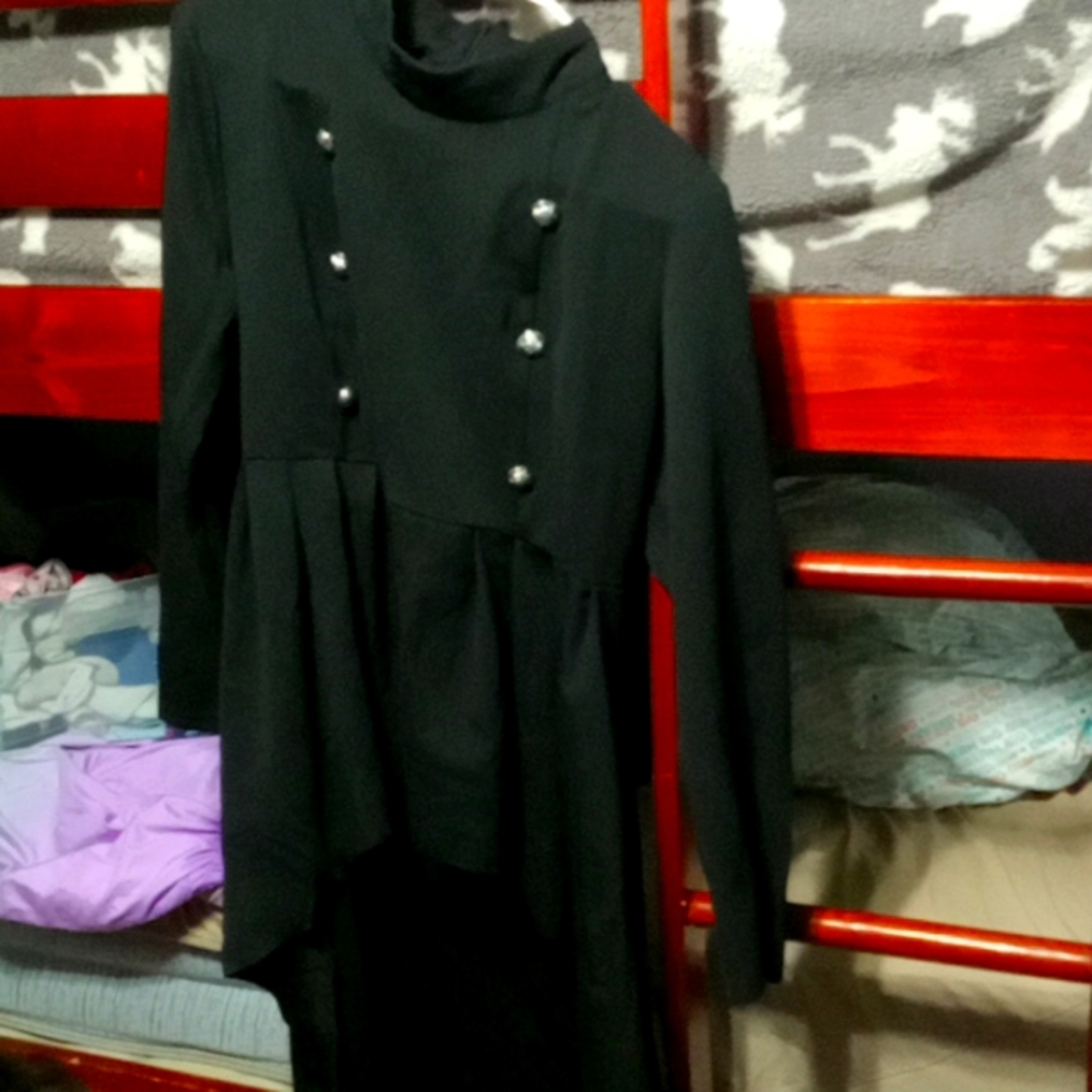 A black women's shirt XXL